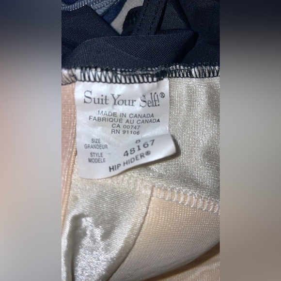 FLORAL PRINT BATHING SUIT SIZE 8 - Picture 8 of 11